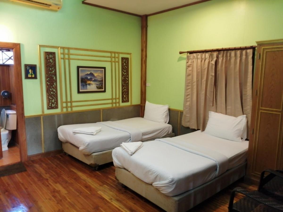 Nang Phraya Resort Phayuha Khirim Exterior foto