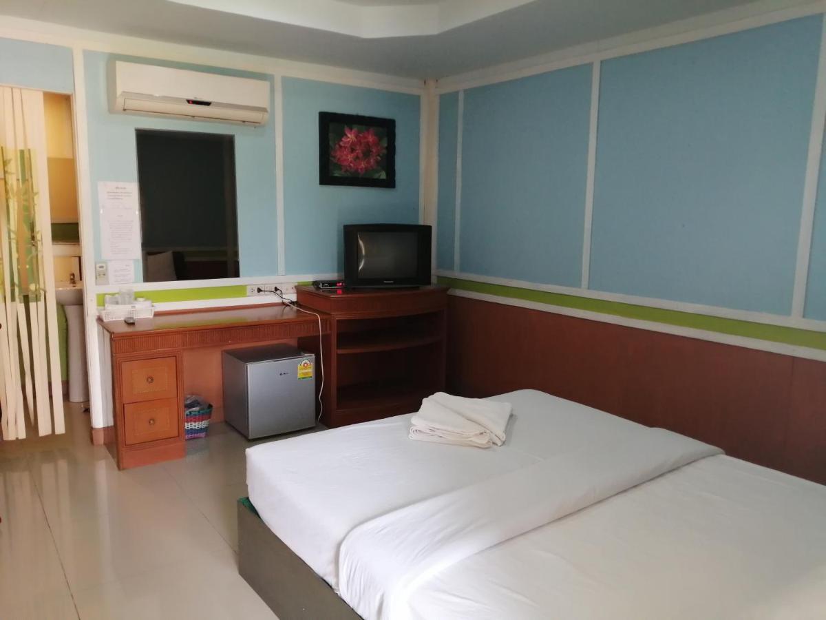 Nang Phraya Resort Phayuha Khirim Exterior foto